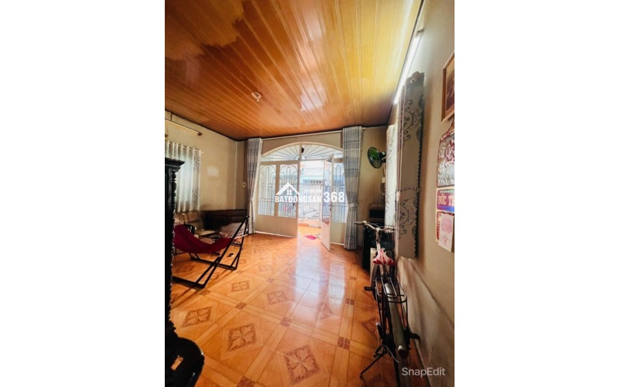 Bán nhà mặt phố Phường Phước Long (Hiệp Phú, Q.9 cũ) ngang 6m, DT 95m2, 1 trệt, 2PN. Sổ hồng, giá 6.99 tỷ. LH: 0933125879